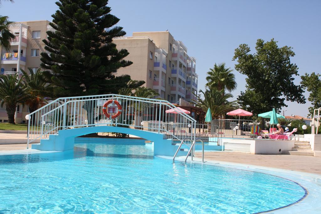 Astreas Beach Hotel Apartments Protaras Eksteriør bilde